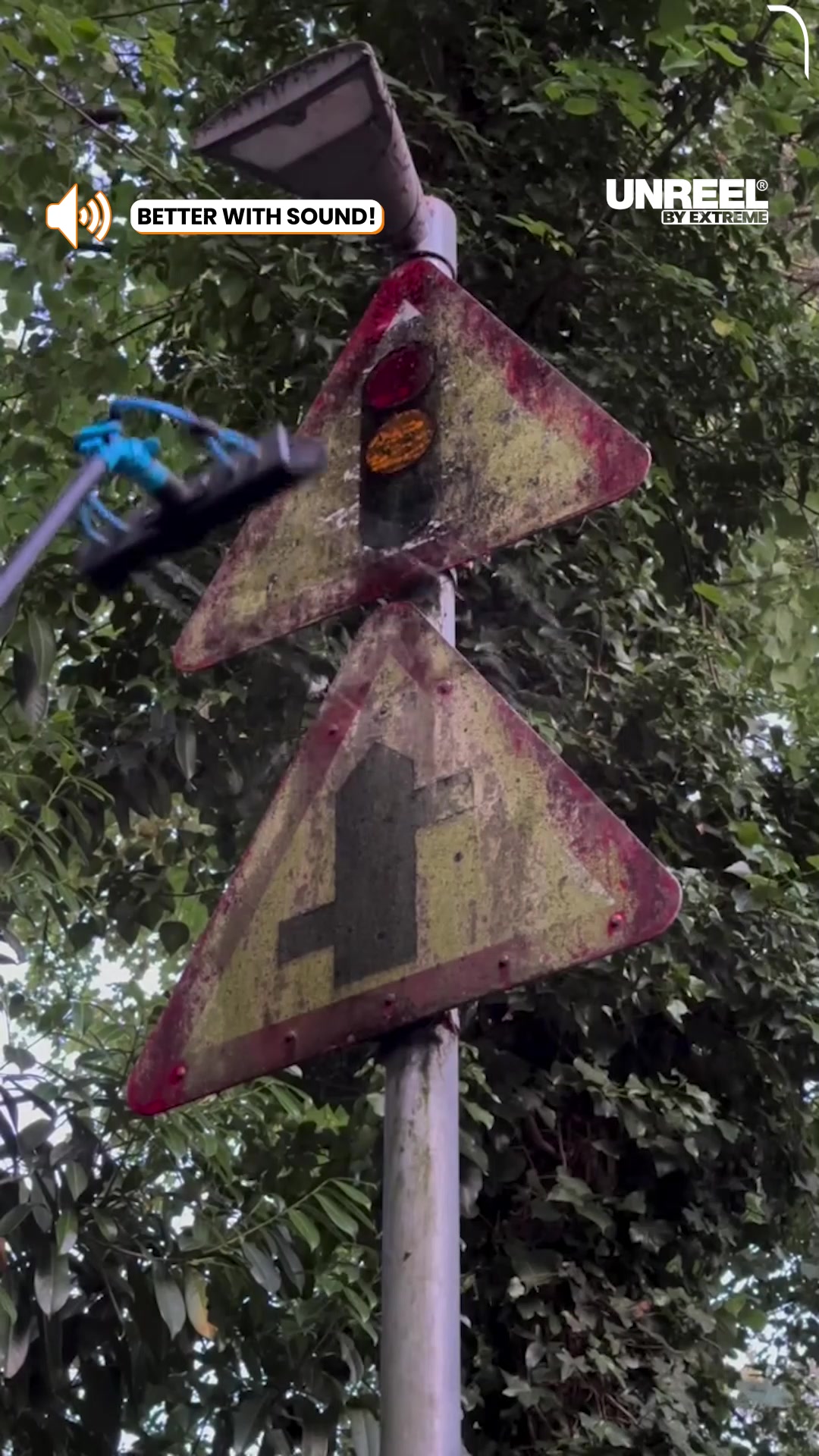 Transforming London's grimy road signs: Eco-friendly restoration magic!