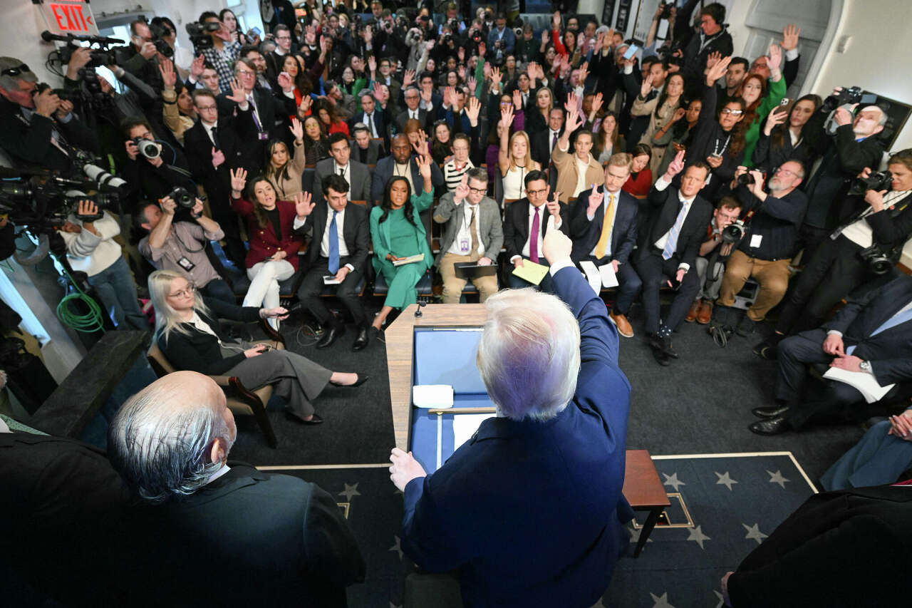 Colin McEnroe (opinion): Lamont