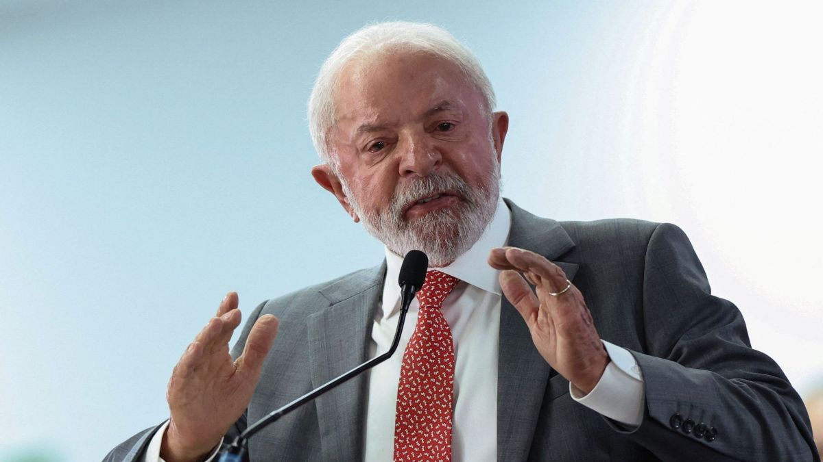 Vamos ter que colocar alguém na cadeia, diz Lula sobre alta do diesel