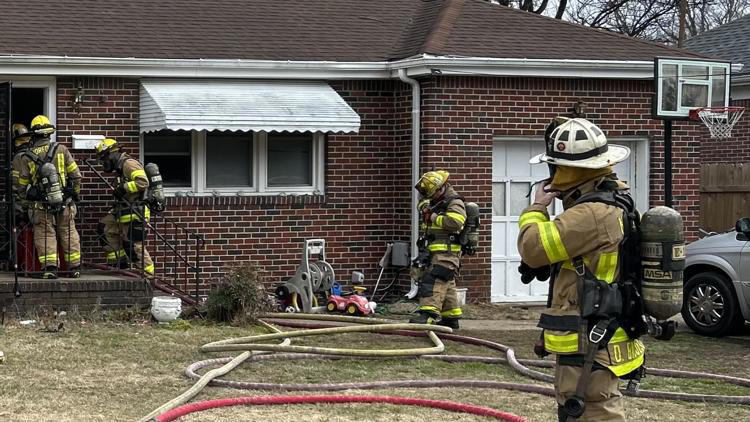 8 people displaced after house fire on Sedgefield Drive in Norfolk
