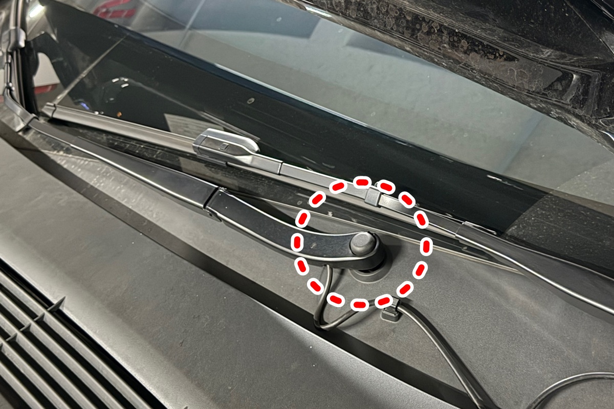 Windshield’s squeaky enemy: The hidden spring failure that turns your ...