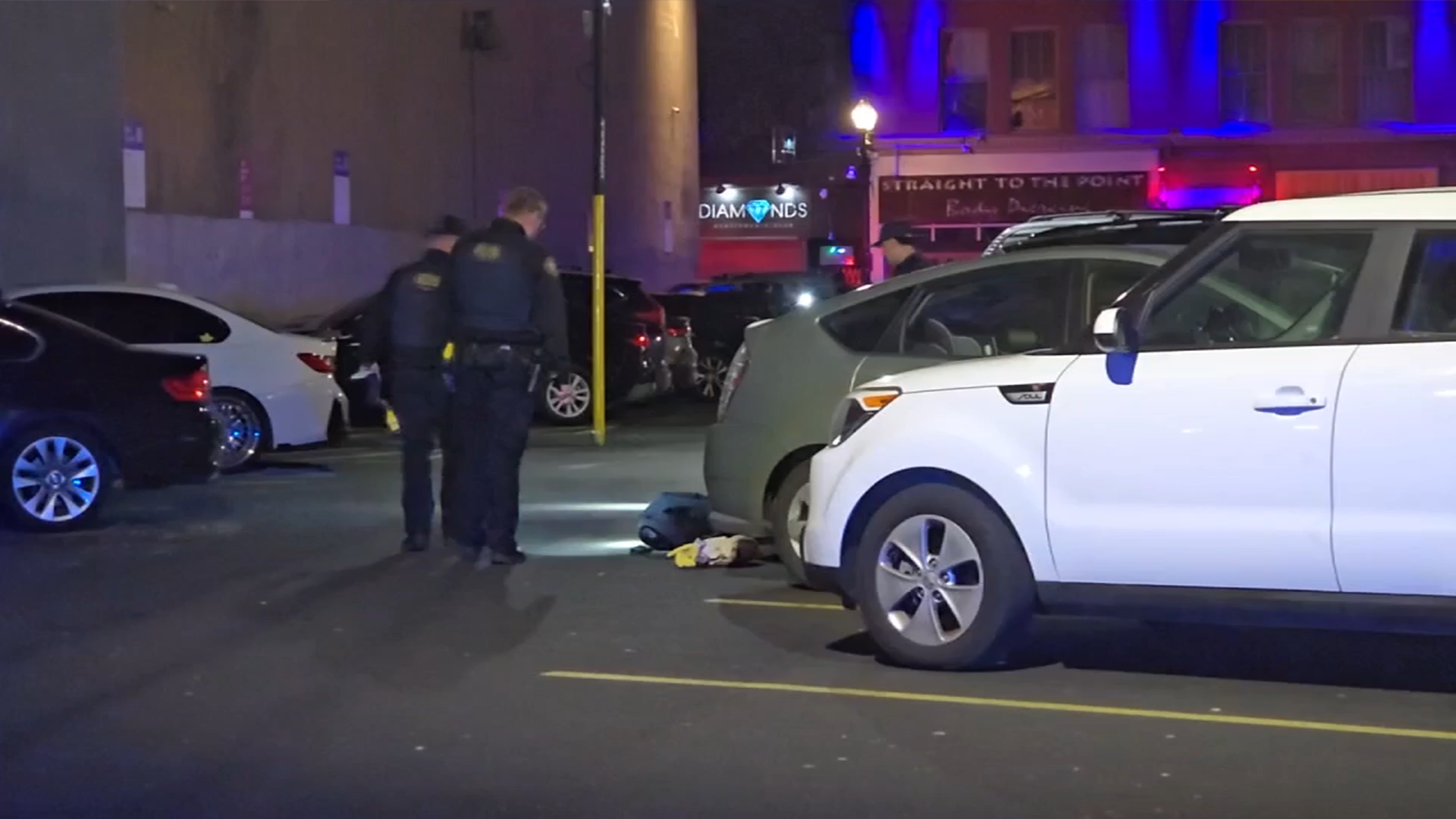 Man shot, injured during fight in SW Portland parking lot