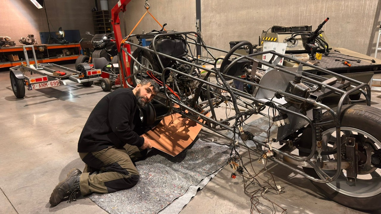 Custom motorcycle-car hybrid build: Live DIY workshop & engine test!