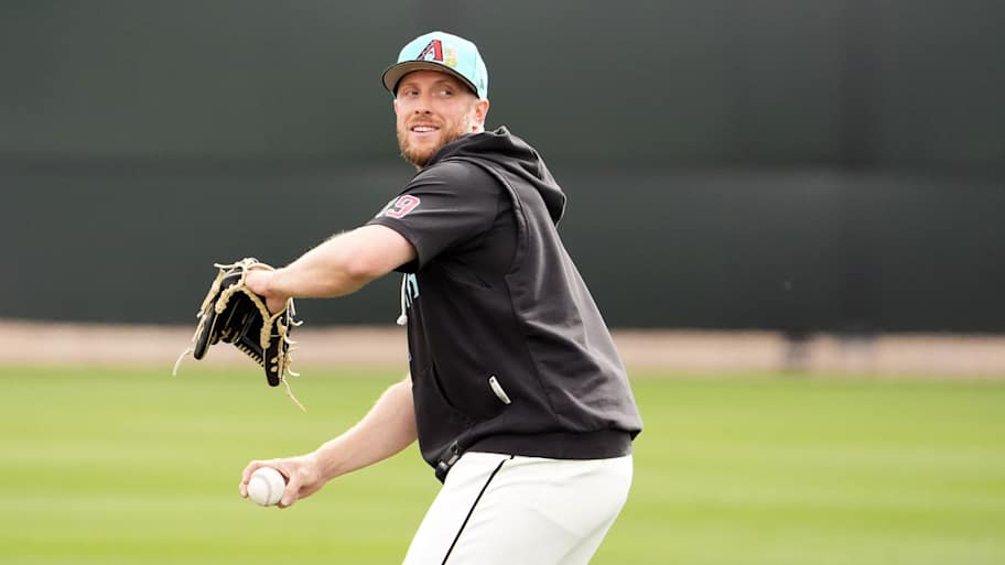 Diamondbacks pitcher to undergo tests for potential injury