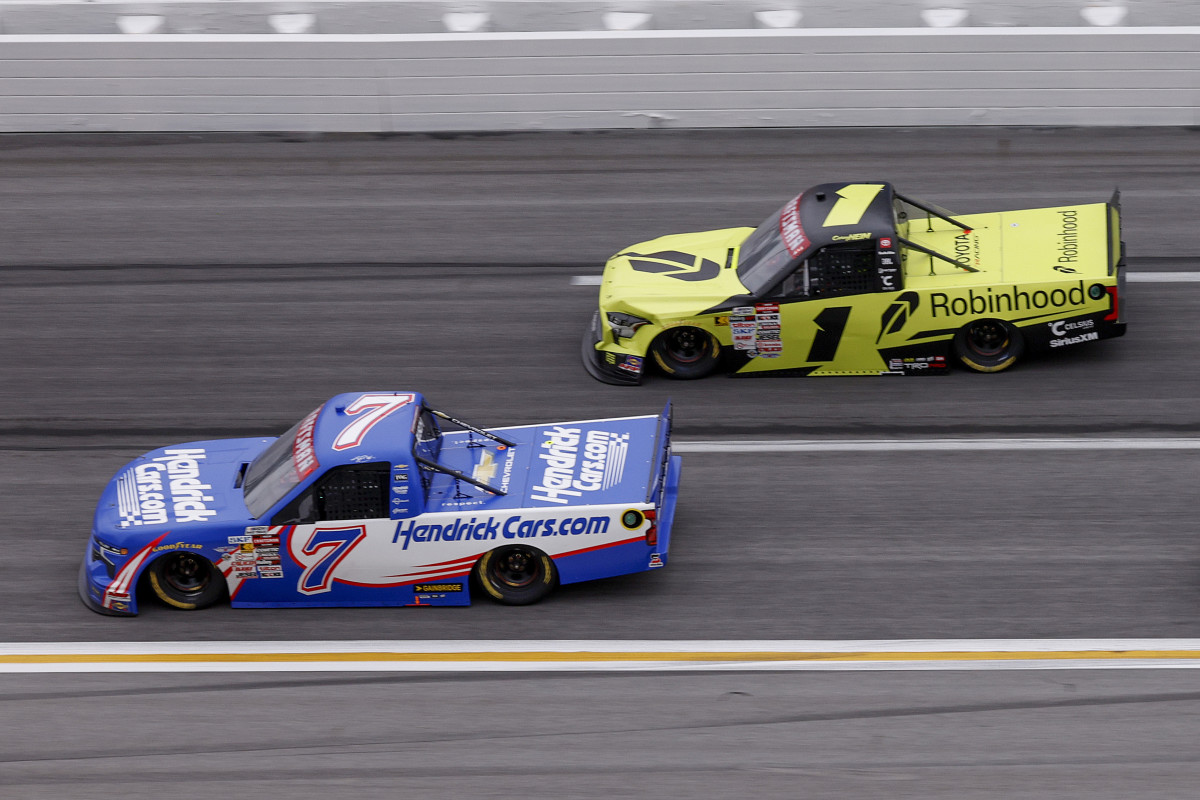 Kyle Busch wins NASCAR Truck Series race at Atlanta, full results from ...