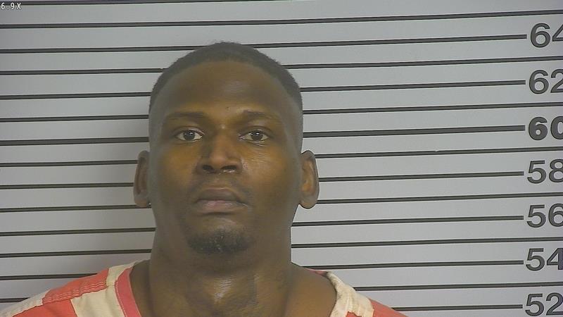 Armed robbery suspect arrested after Hattiesburg standoff