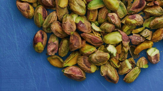  'Fibre impacts almost everything in your body' - nutrition expert reveals 5 foods to eat every day 