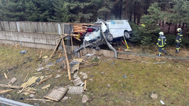 Für den Fahrer kam jede Hilfe zu spät.