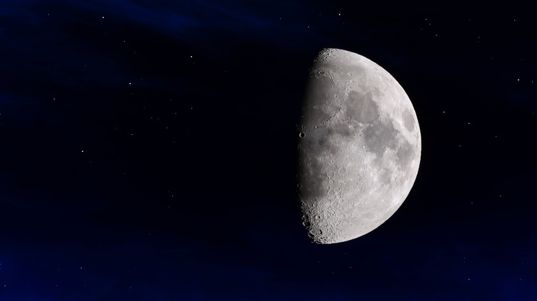 Disturbing things that would happen to your body after death on the moon