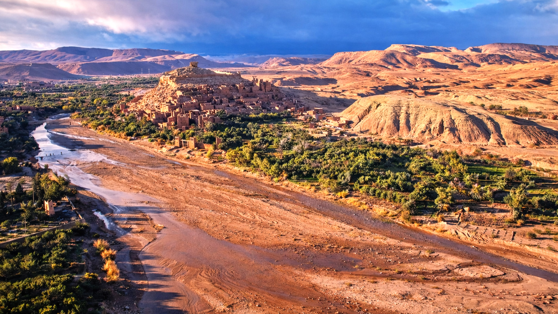 Desert fortress rising in Ait Ben Haddou Ouarzazate