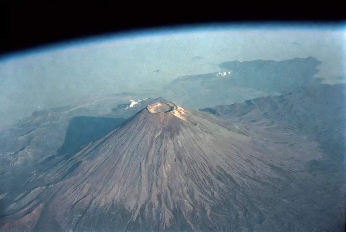 Why some volcanoes erupt without warning, and how satellites catch it
