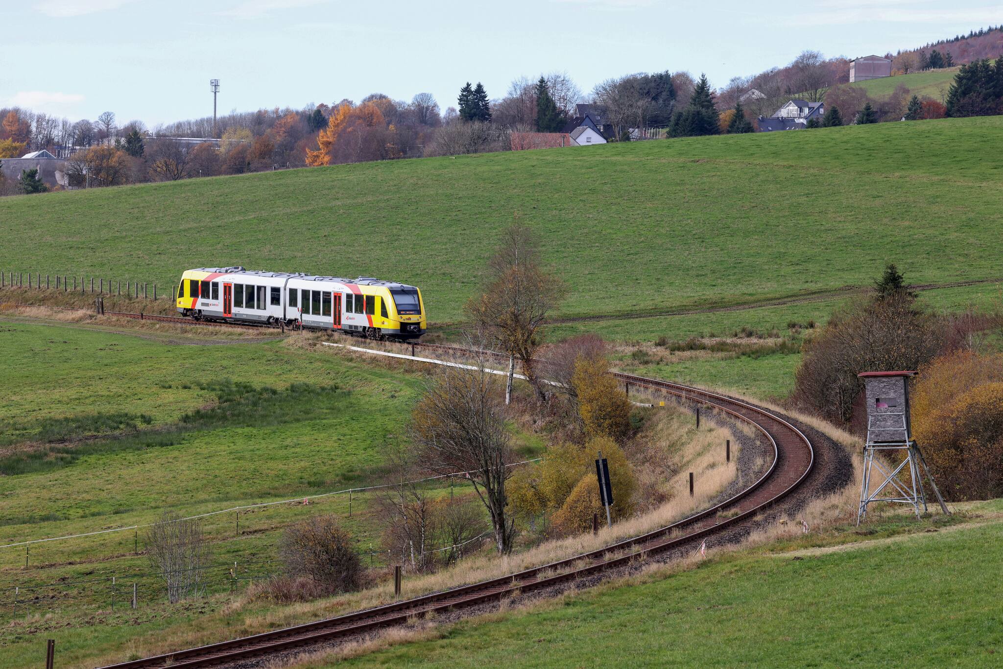 nach-zweiter-erdrutsch-sperrung-rothaarbahn-f-hrt-wieder-bis-aue