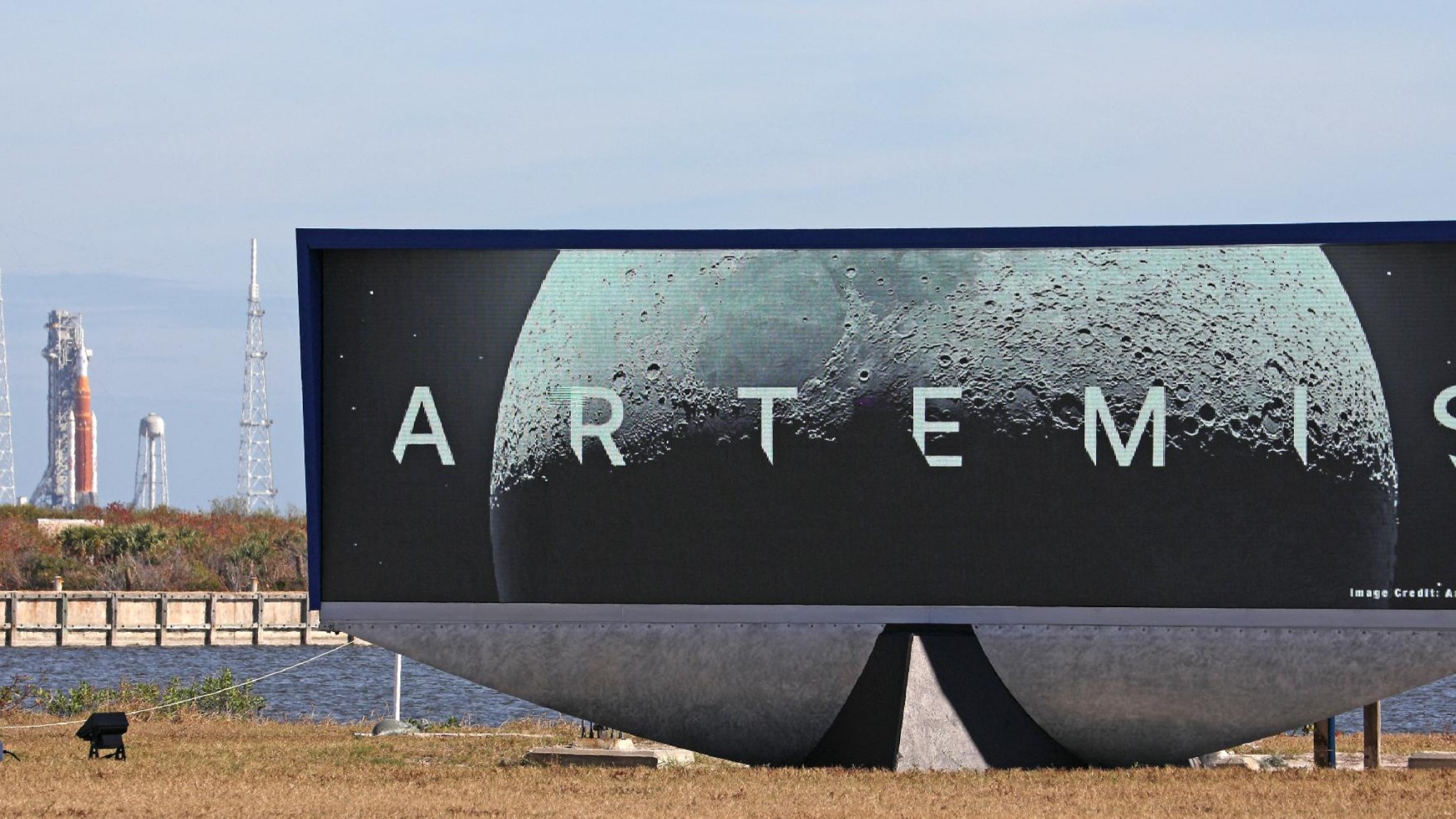 Artemis II verso la Luna, la NASA annuncia: la missione non si potrà ...