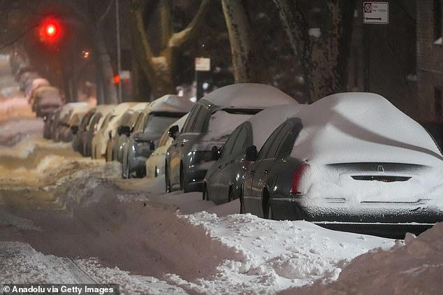 Millions of Americans brace for worst blizzard in nearly 10 years