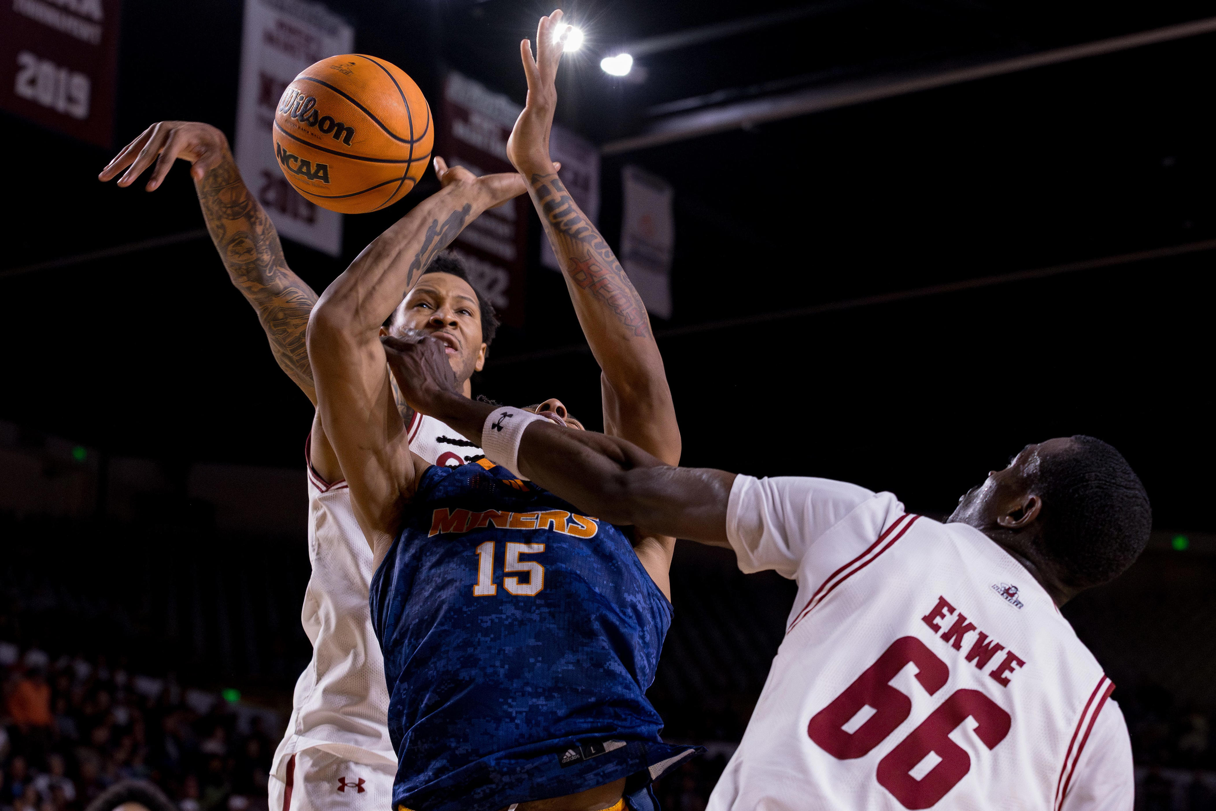 New Mexico State men hold off UTEP in key Conference USA showdown