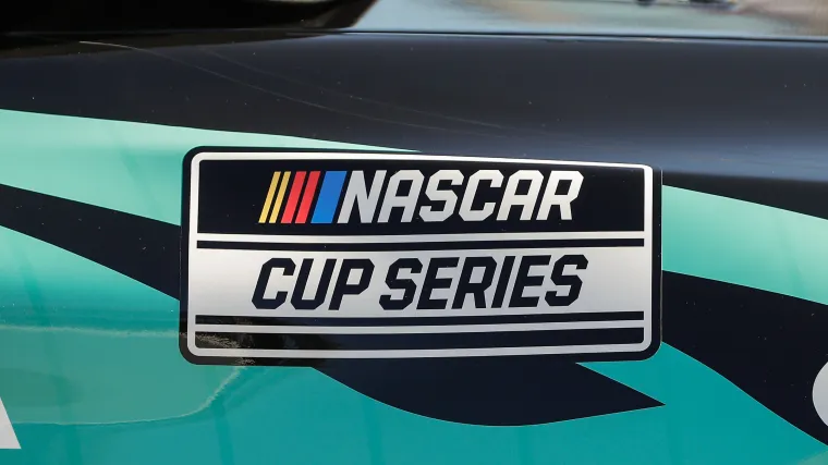 What time does the NASCAR race start today? TV schedule, channel for ...