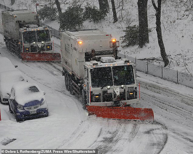 Millions of Americans brace for worst blizzard in nearly 10 years