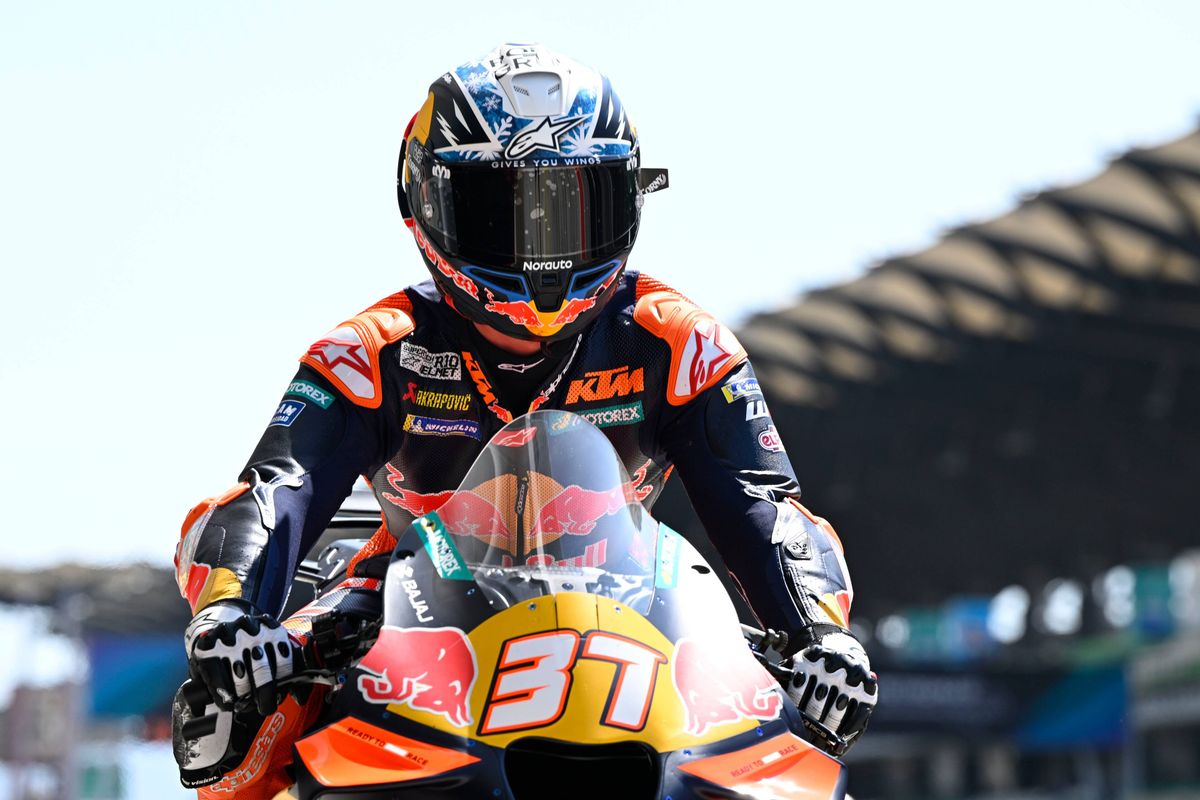 Marc Marquez leads as crashes and red flag disrupt final Thailand MotoGP test day<br><br>