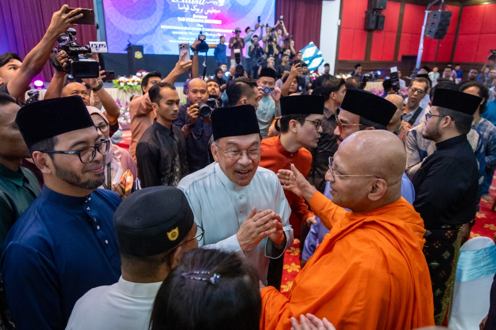 Anwar calls for mutual respect among faiths and races to safeguard ...