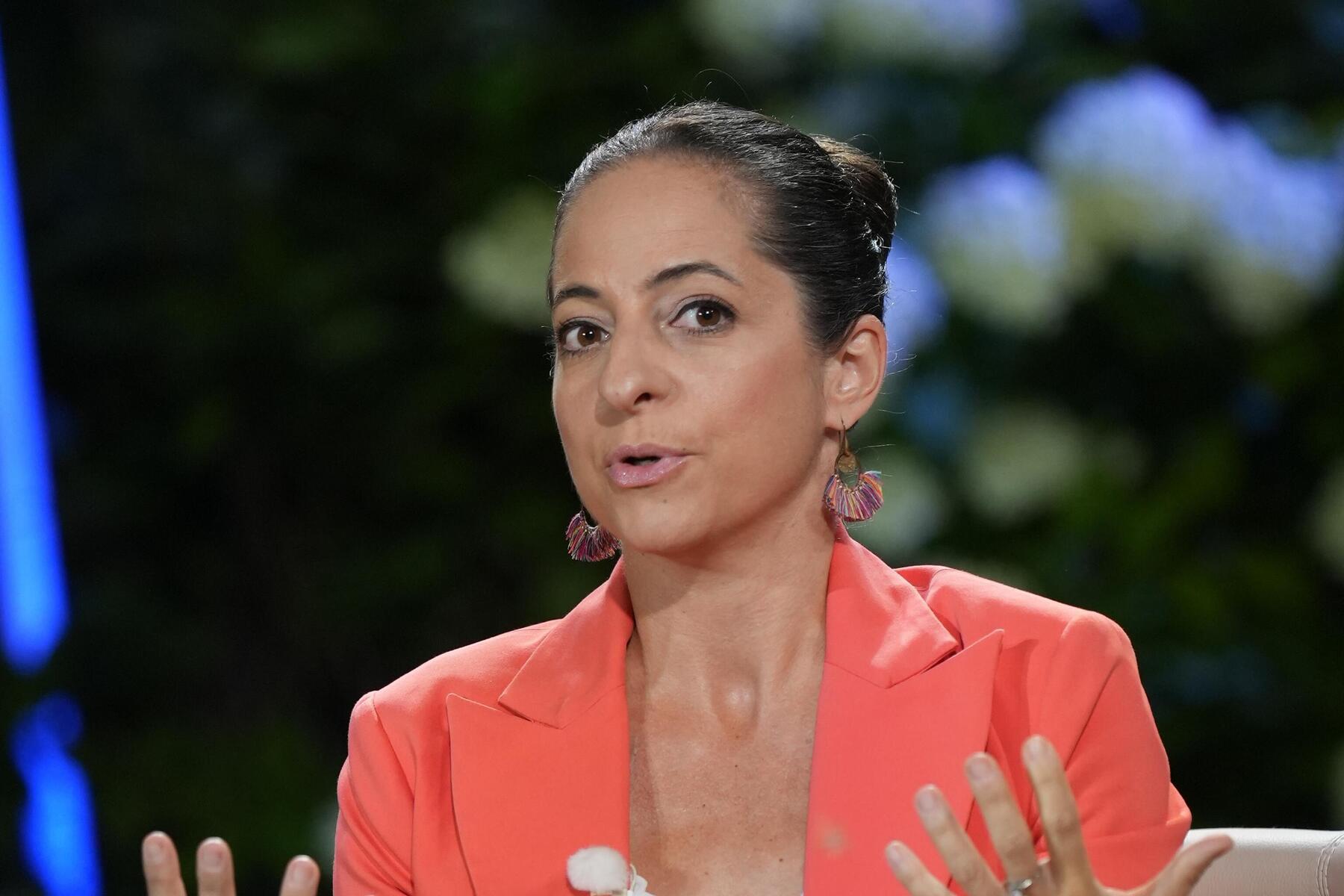 Wutrede nach Kritik an Cosmo: Caroline Athanasiadis hat genug von Hass ...