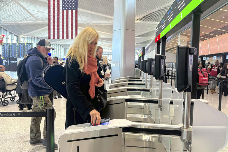 DHS pauses TSA PreCheck and Global Entry as shutdown continues