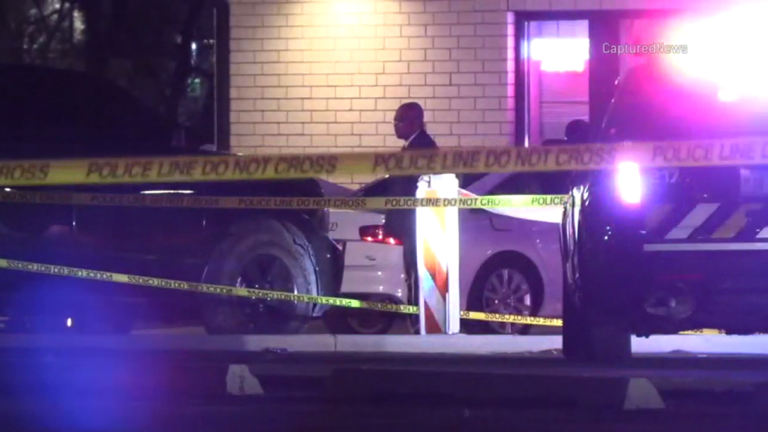 2 men shot, 1 fatally, outside bar and billiard hall in Bridgeview