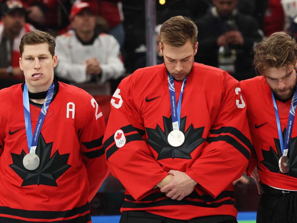 Nathan MacKinnon's reaction to receiving Olympic stuffed animal goes viral
