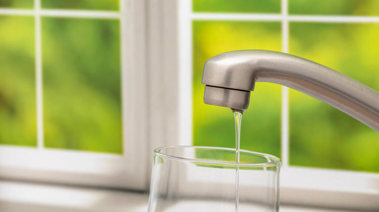 Signs your well is running out of water (& what to do)