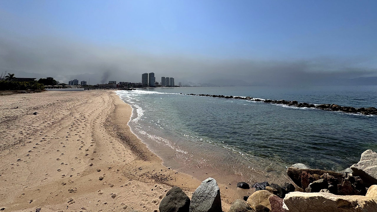 Mexico beach recently crowned best in world as cartels now torch businesses, terrorize tourist areas<br><br>