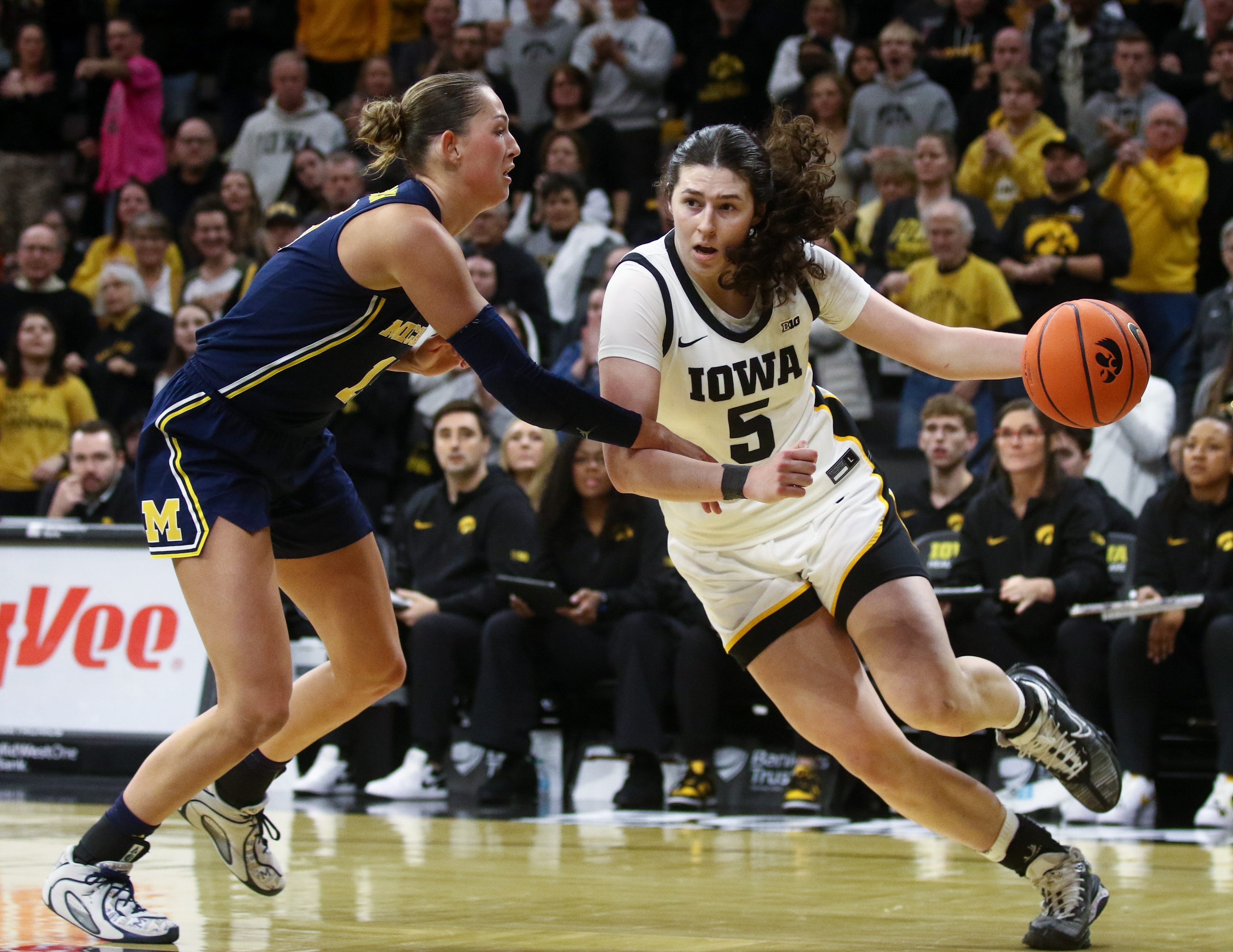Ava Heiden erupts: Takeaways as Iowa women's basketball tops Michigan