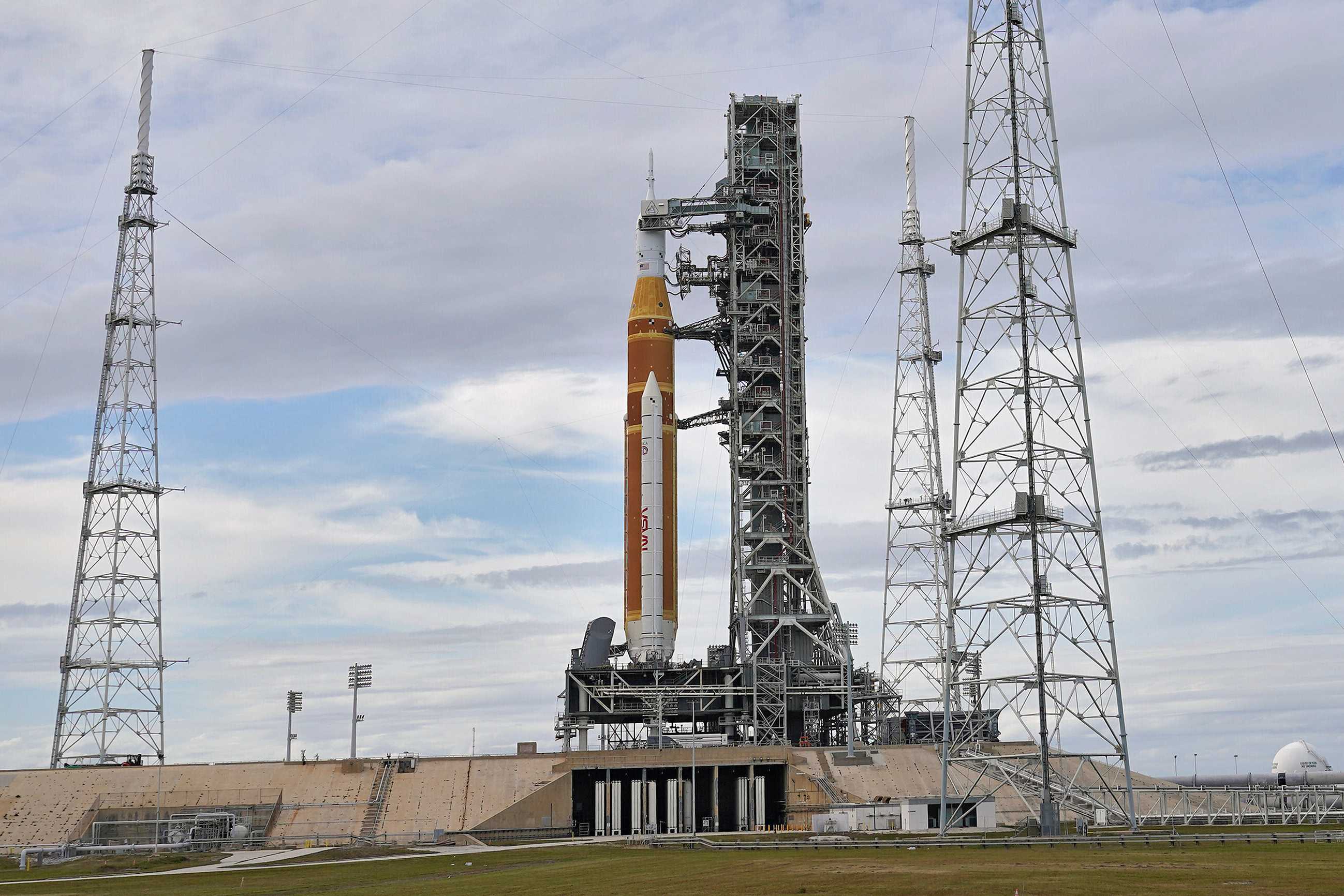 NASA to roll Artemis II rocket off launch pad after helium issue