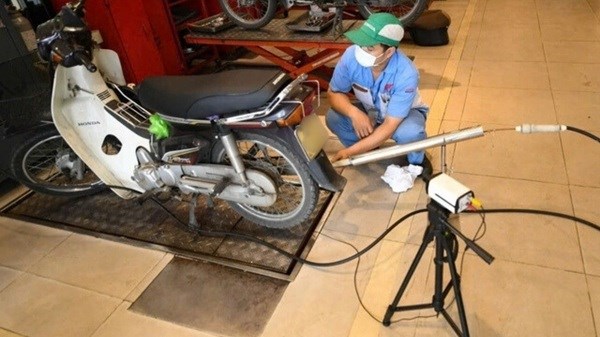 Quy chuẩn kiểm định khí thải mới: Xe máy trên toàn quốc phải kiểm định từ 30.6.2026. Ảnh: Khánh Hà