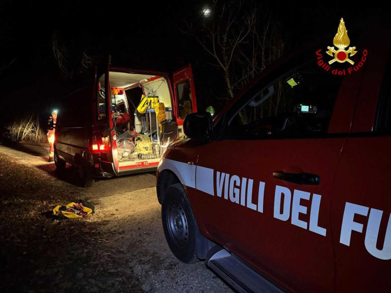 Cade in un canalone e rimane ferito, operazioni di soccorso nel Forlivese