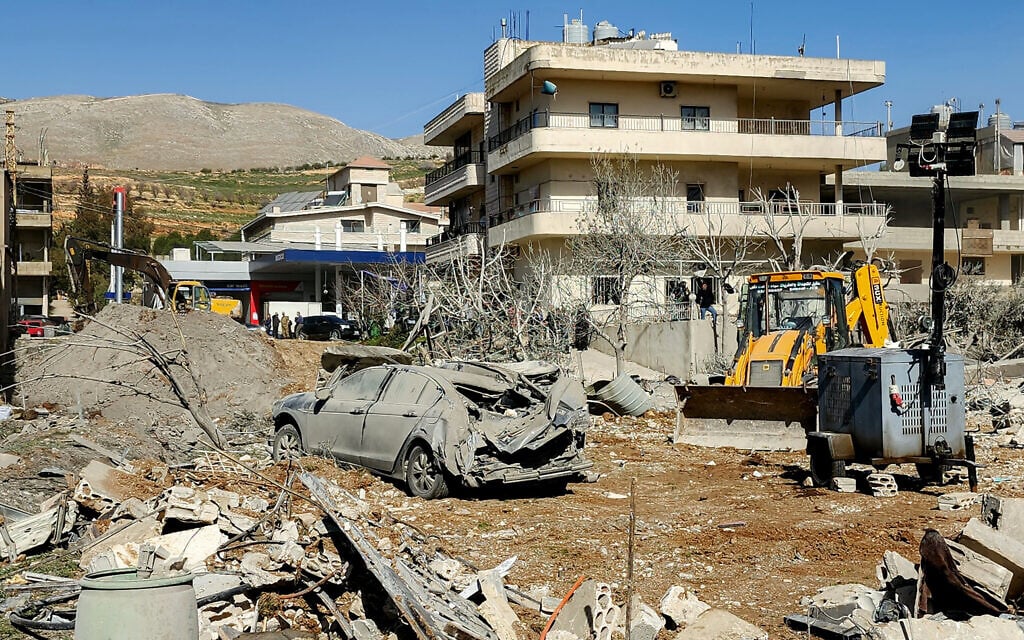 IDF escalates strikes on Hezbollah as fears grow of Iran-directed assault on Israel<br>