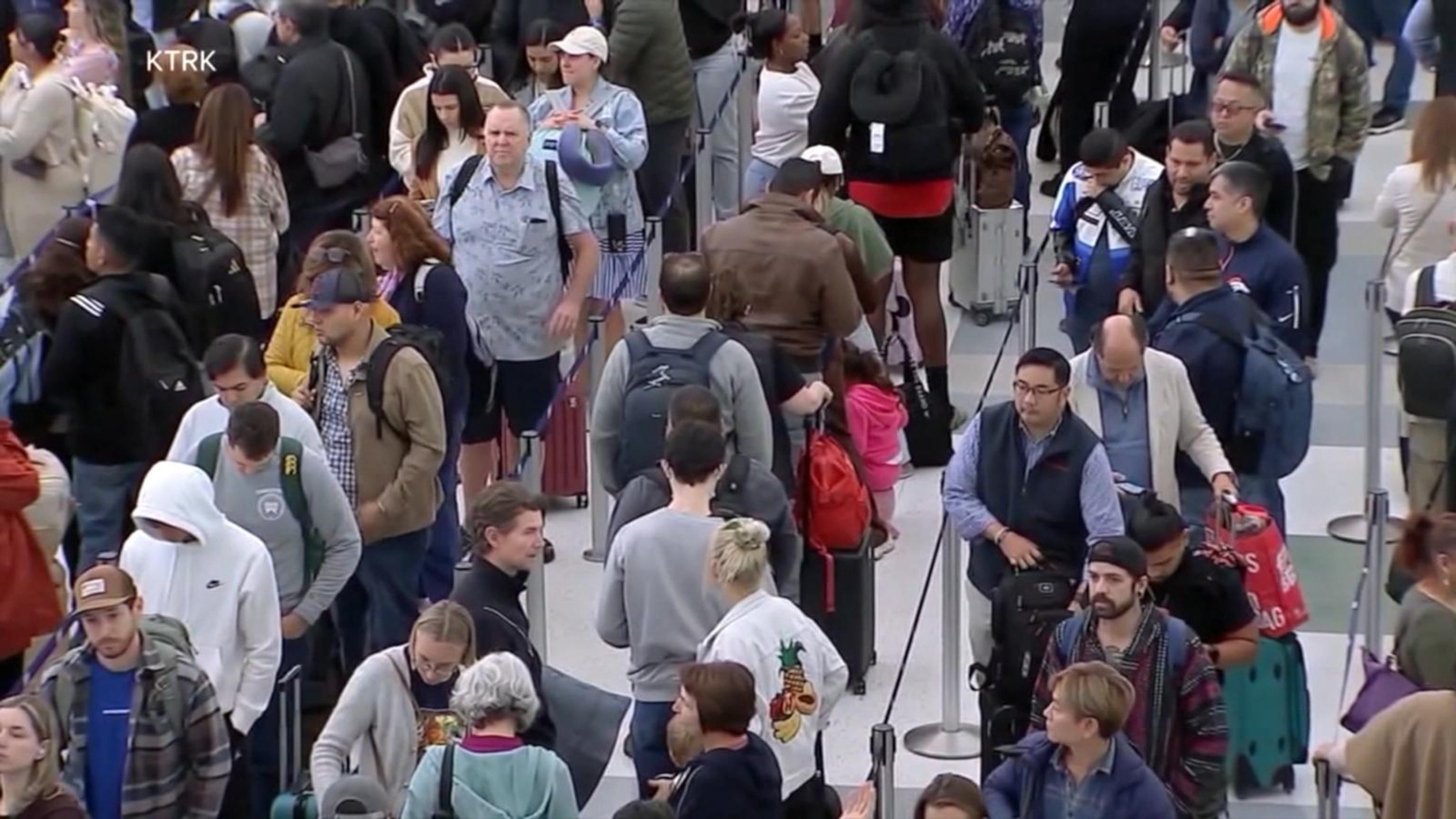 Thousands of flights cancelled due to major winter storm<br><br>