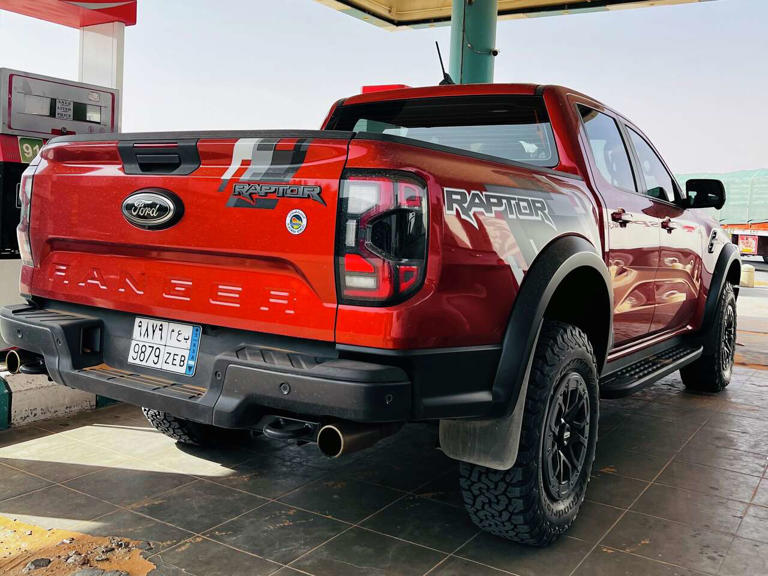 Testing Ford's Bronco Raptor and Ranger Raptor in the Saudi desert
