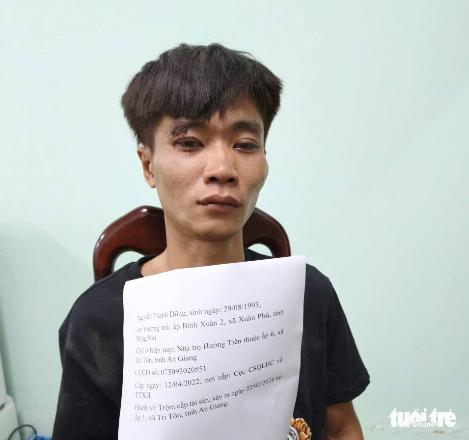 Trộm xe tải chạy được 8km, bị cảnh sát giao thông và người dân vây bắt