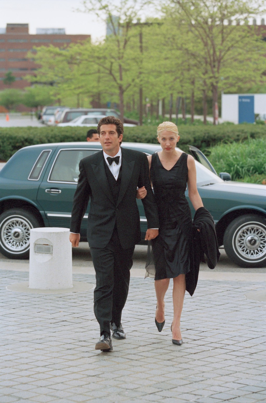 Carolyn Bessette Kennedy seemed to have a perfect 'Love Story' with JFK ...