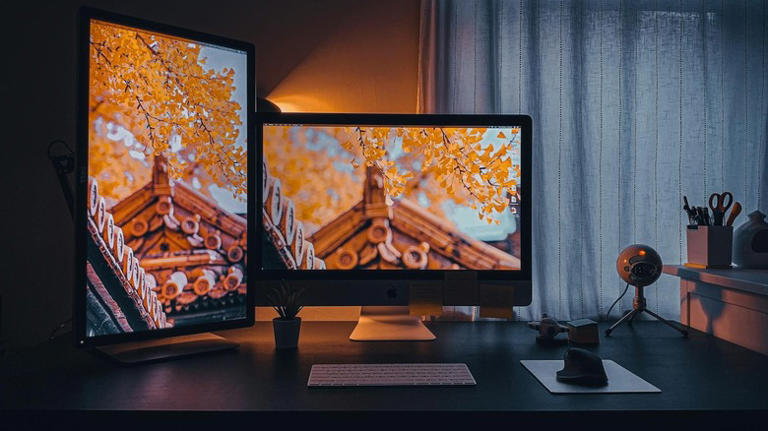 8 essential tips and tricks for vertical monitor users