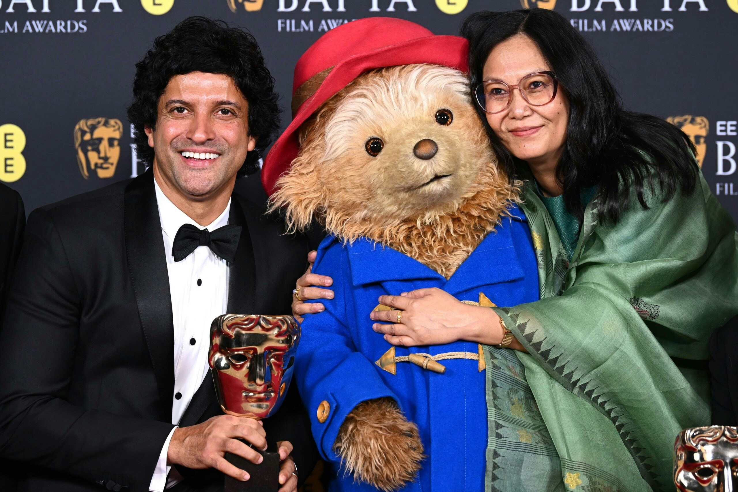 How does Paddington appear on stage live?