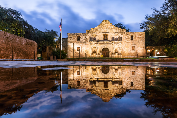 The Alamo in San Antonio, Texas at dusk