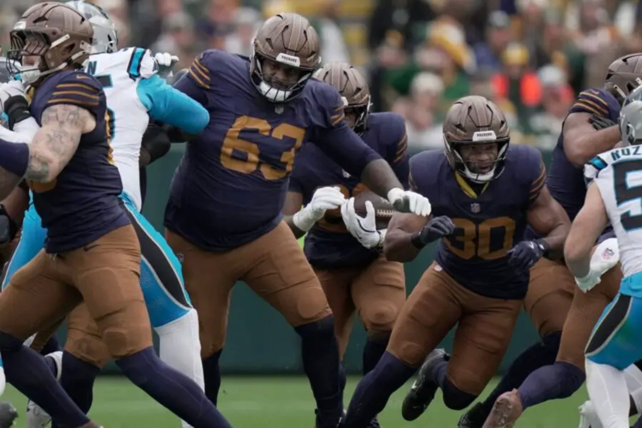Green Bay Packers: Rasheed Walker’s penalty problems are just 1 more ...