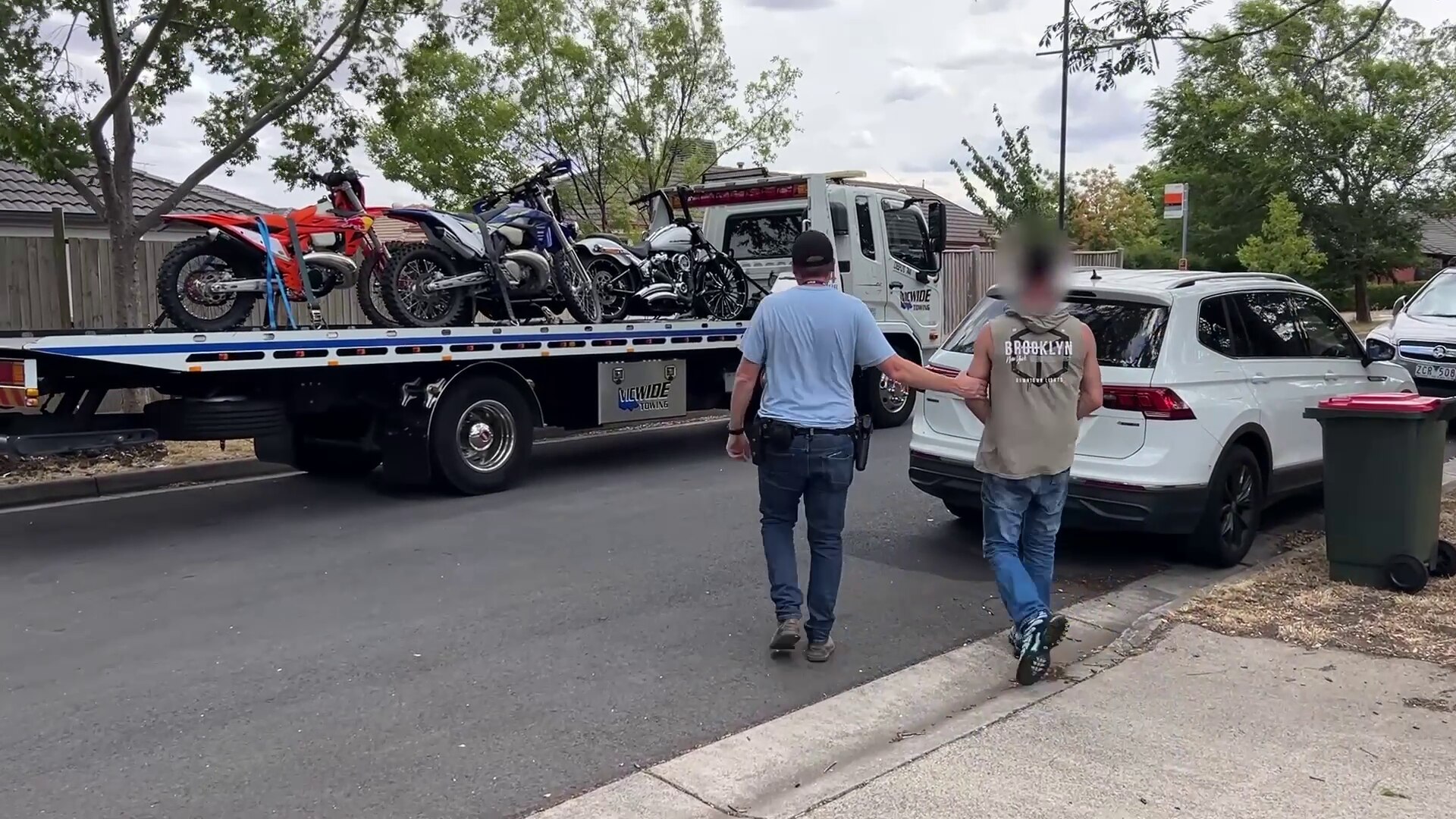 Alleged car thieves charged as police bust high-tech Melbourne syndicate