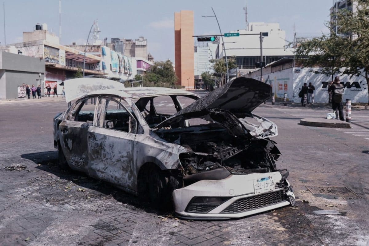 Mexico news LIVE updates: Highways blocked, vehicles torched, flights ...