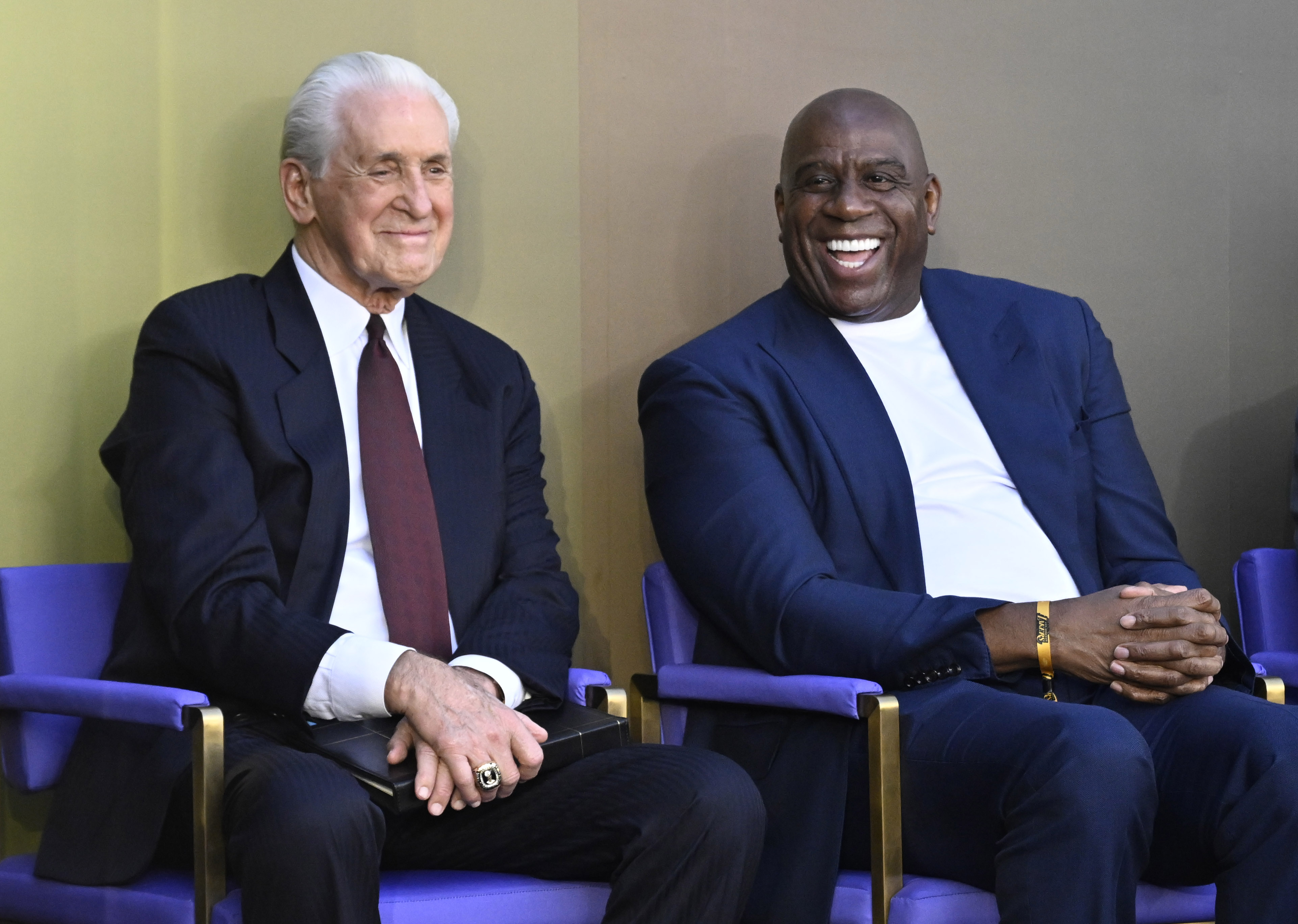 Lakers honor Pat Riley with statue next to Magic Johnson, Kareem Abdul ...