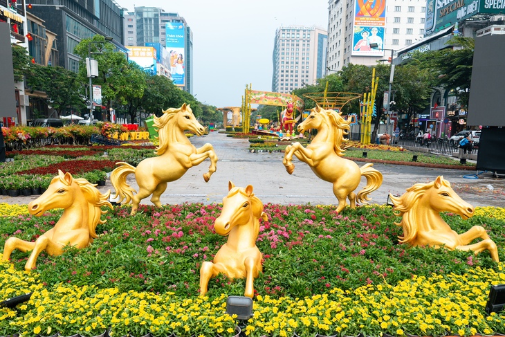 Bính Ngọ - lửa trong chuyển động