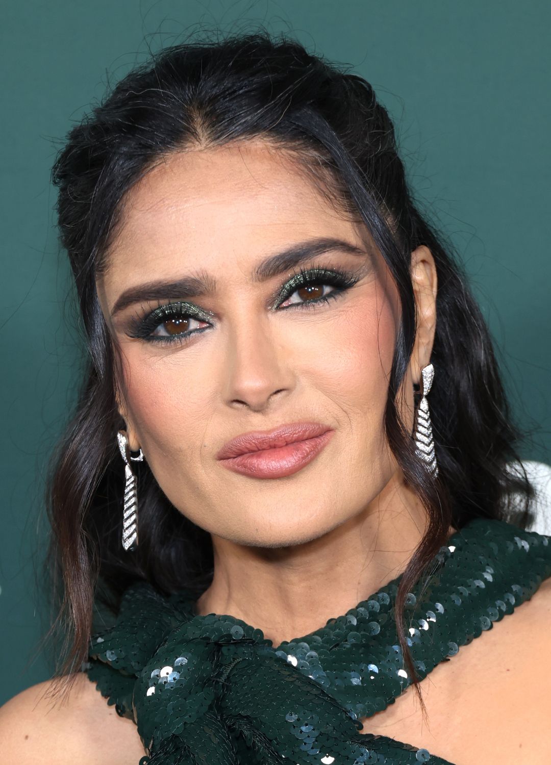 Grownup glitter and metallic makeup ideas to inspire your next party look — free download