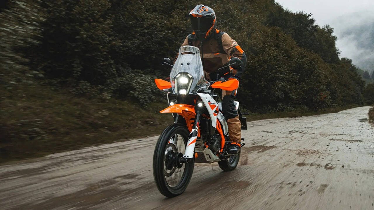 KTM 250, 390 Adventure get free accessories and 10-year extended warranty