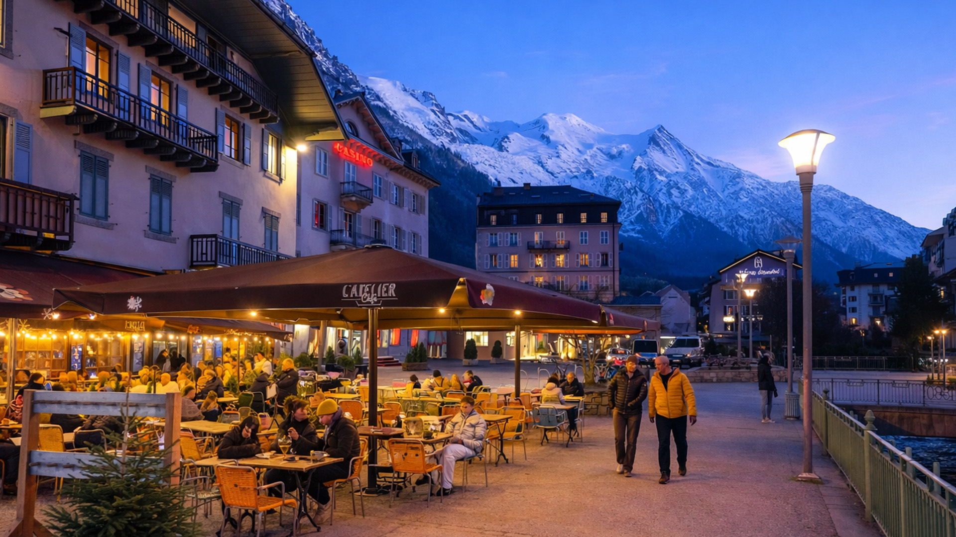 Chamonix Mont Blanc peaceful stroll at sunset (4K)