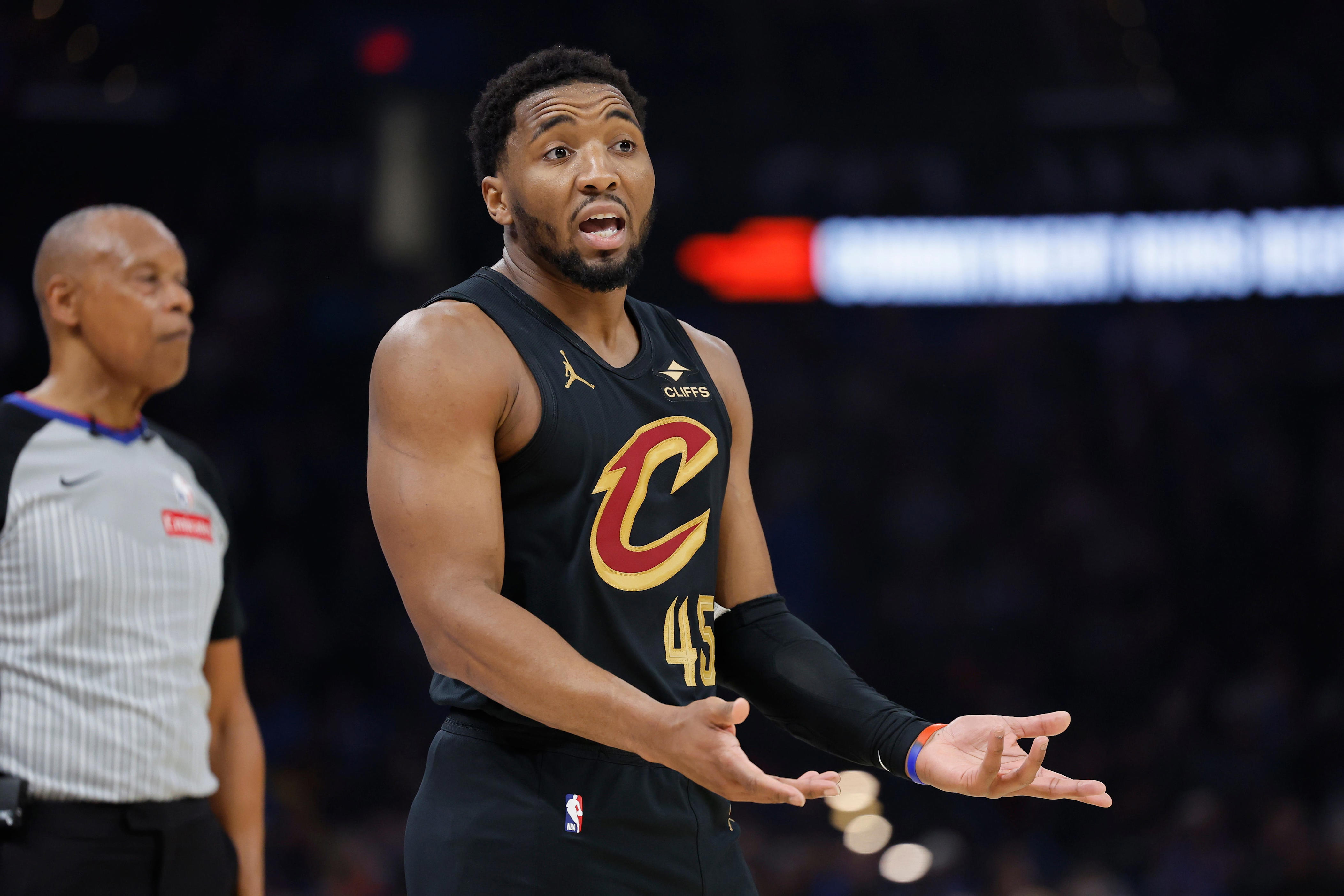 Short-handed Thunder still too much for visiting Cavaliers